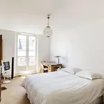 Beautiful Apartment In 3Rd Arrondissement