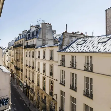 Beautiful In 3rd Arrondissement Parigi